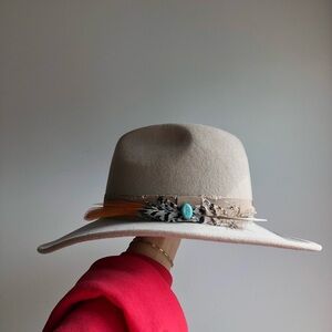 Lovely Bird Dallas Fedora Dust